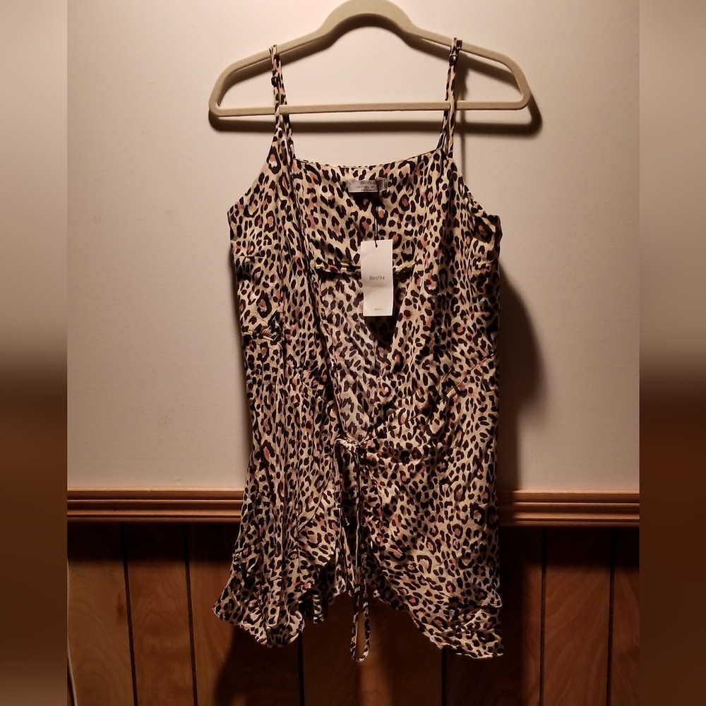 👙Bershka leopard wrap dress with criss cross front tie and adjustable
